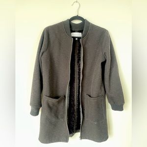 Cupcakes & cashmere black full zip sweater with pockets, faux fur lined (S)
